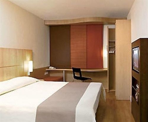 Ibis Como Грандате Экстерьер фото